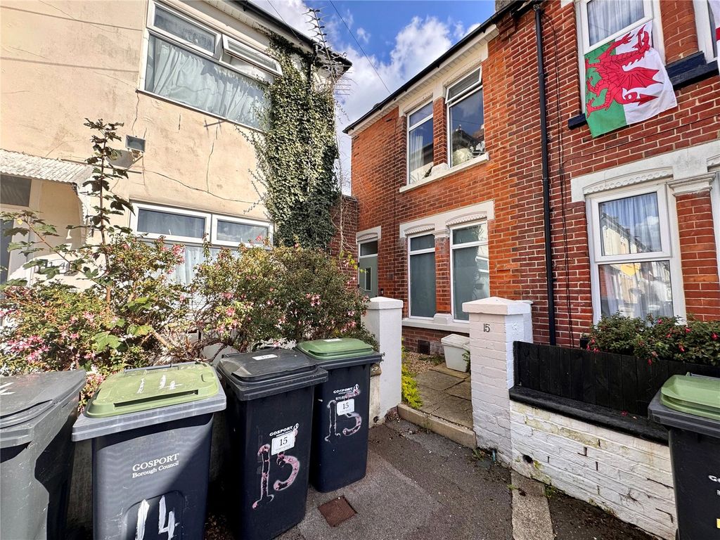 Property photo 1 of 9 Picture No. 10