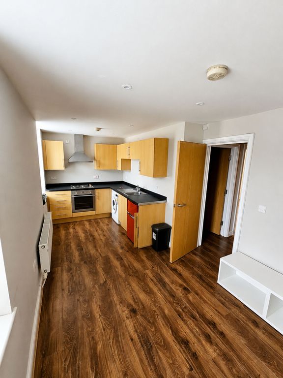 Property photo 2 of 6