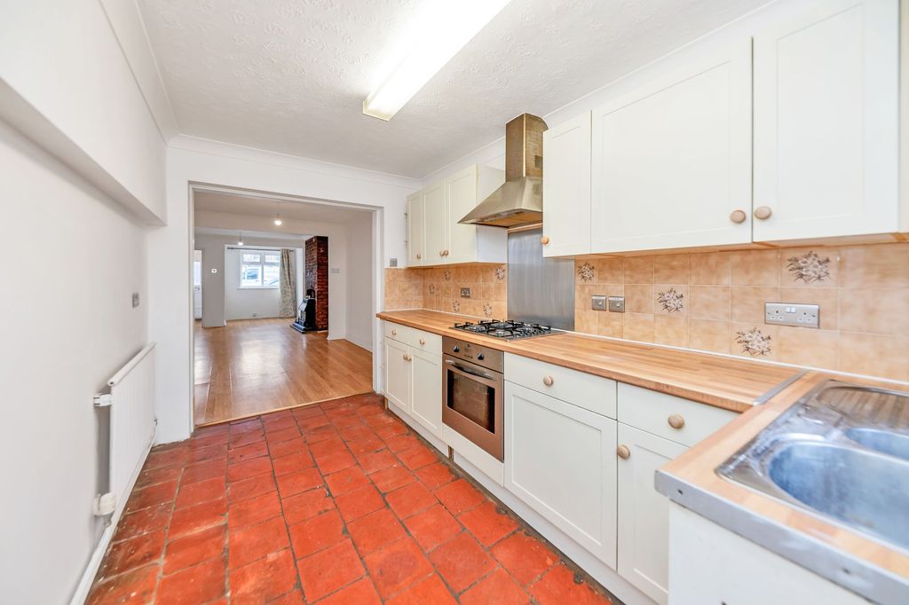 Property photo 3 of 18