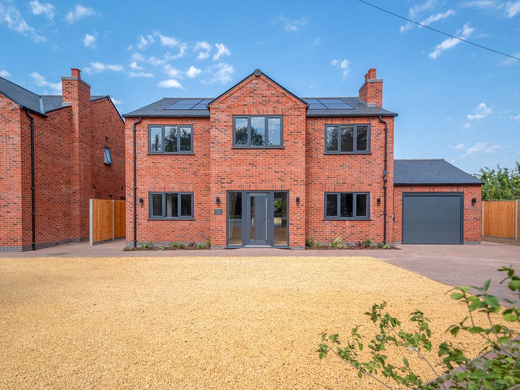 Property photo 3 of 37