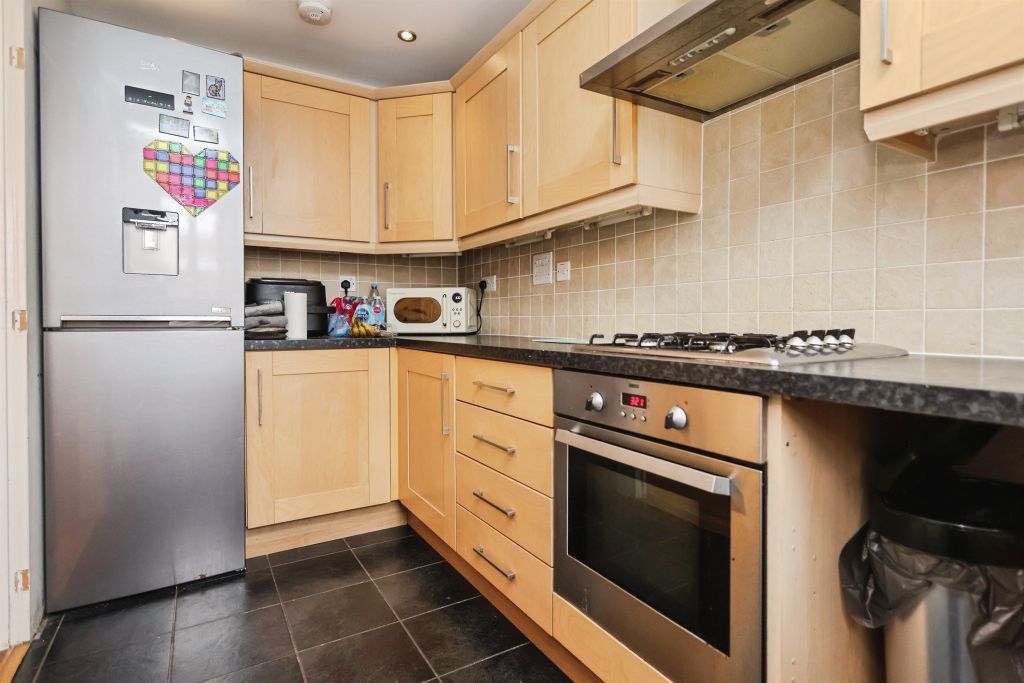 Property photo 3 of 17