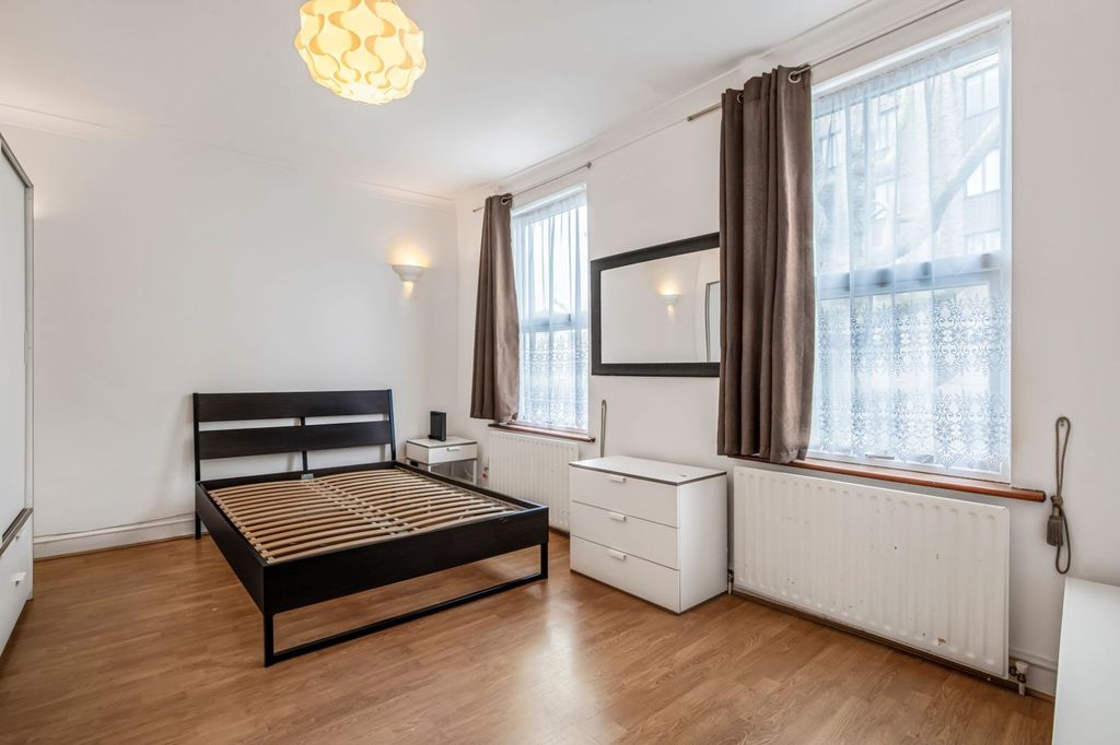 Property photo 3 of 23 Picture No. 01