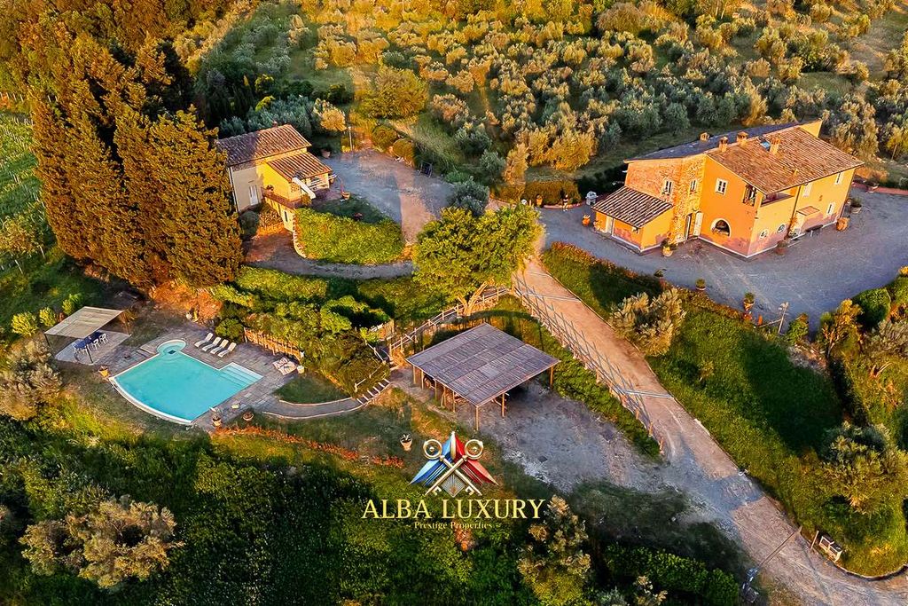 Property photo 2 of 28