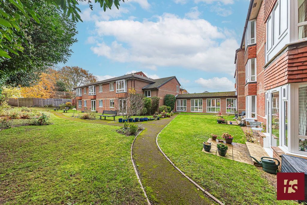 Property photo 1 of 7