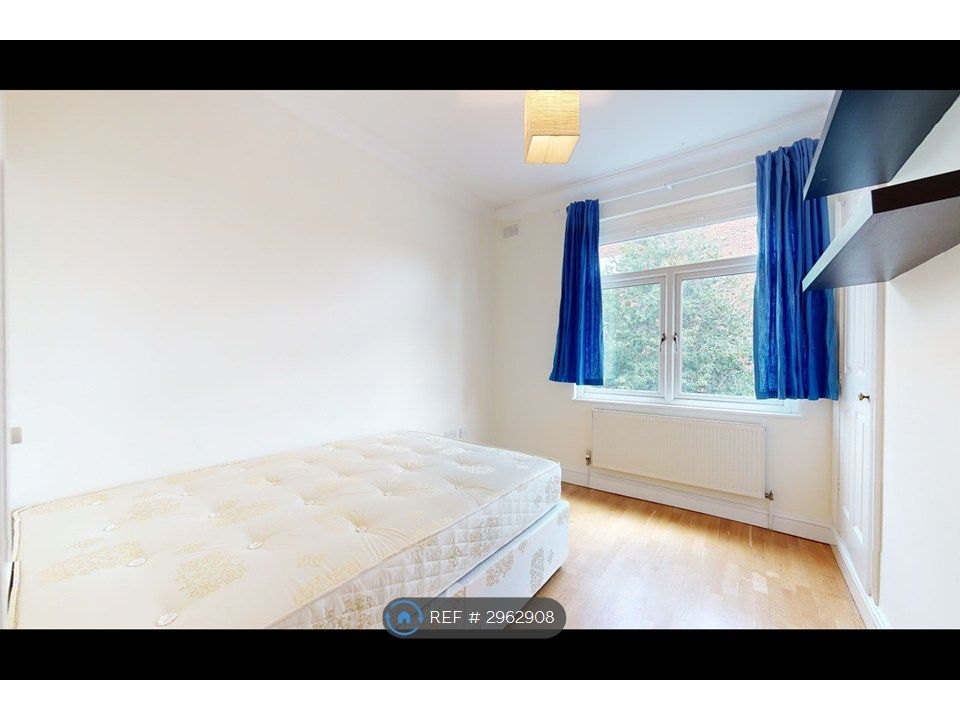 Property photo 2 of 8 Room 1