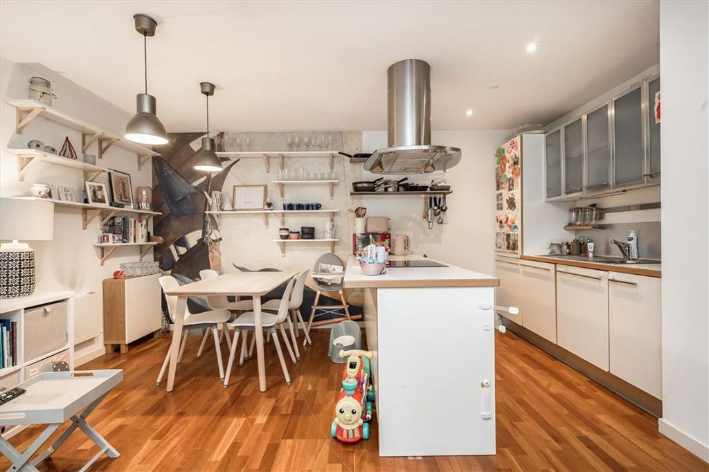 Property photo 3 of 6