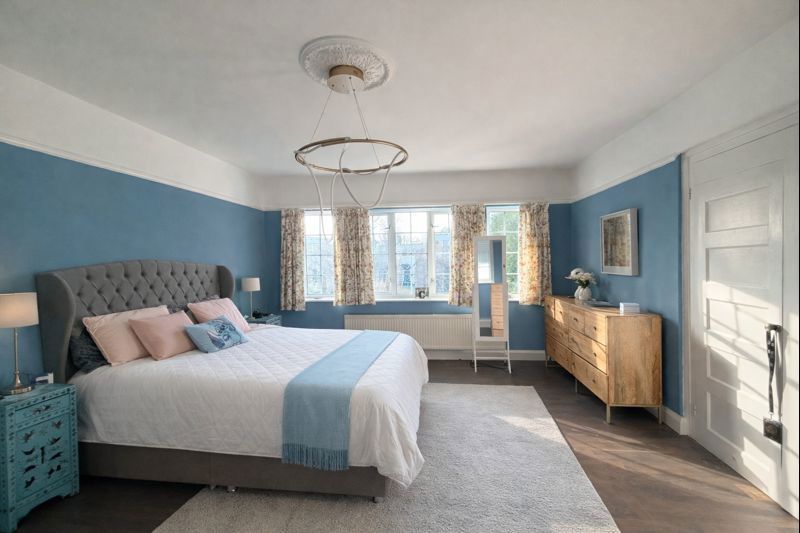 Property photo 2 of 22