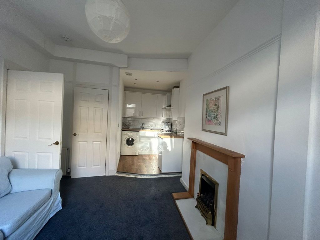 Property photo 2 of 9 Photo 2