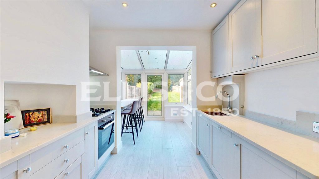 Property photo 1 of 26 Picture No. 23