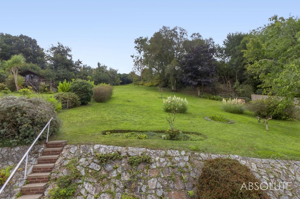 Property photo 3 of 26