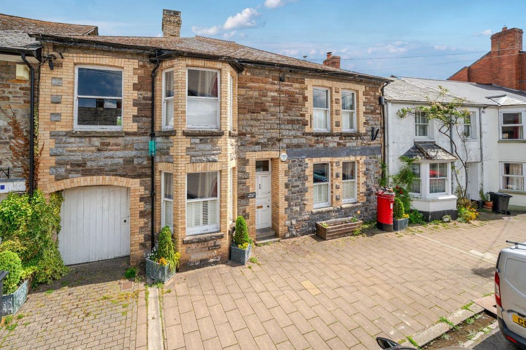 Property photo 1 of 29 Bampton, Seddons