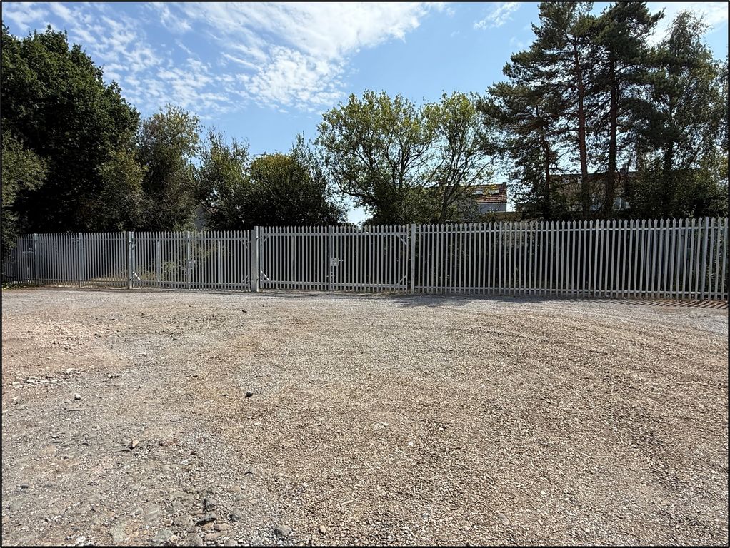 Property photo 1 of 3