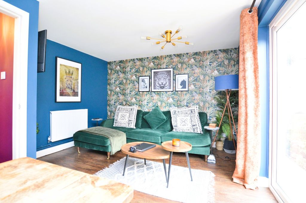 Property photo 2 of 14