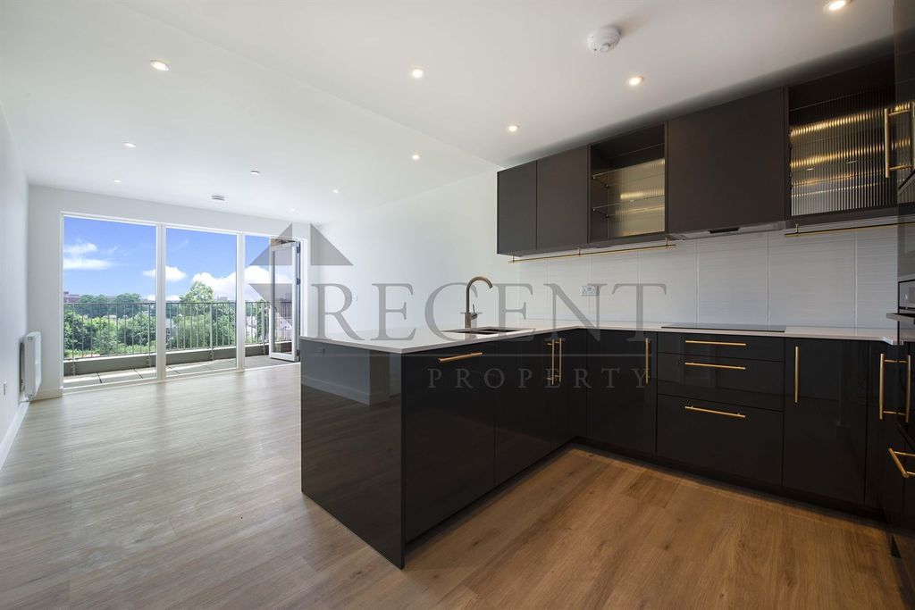 Property photo 1 of 10 Reception