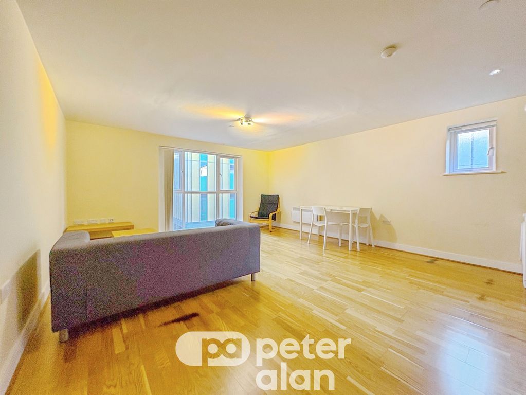 Property photo 2 of 11 Living Room