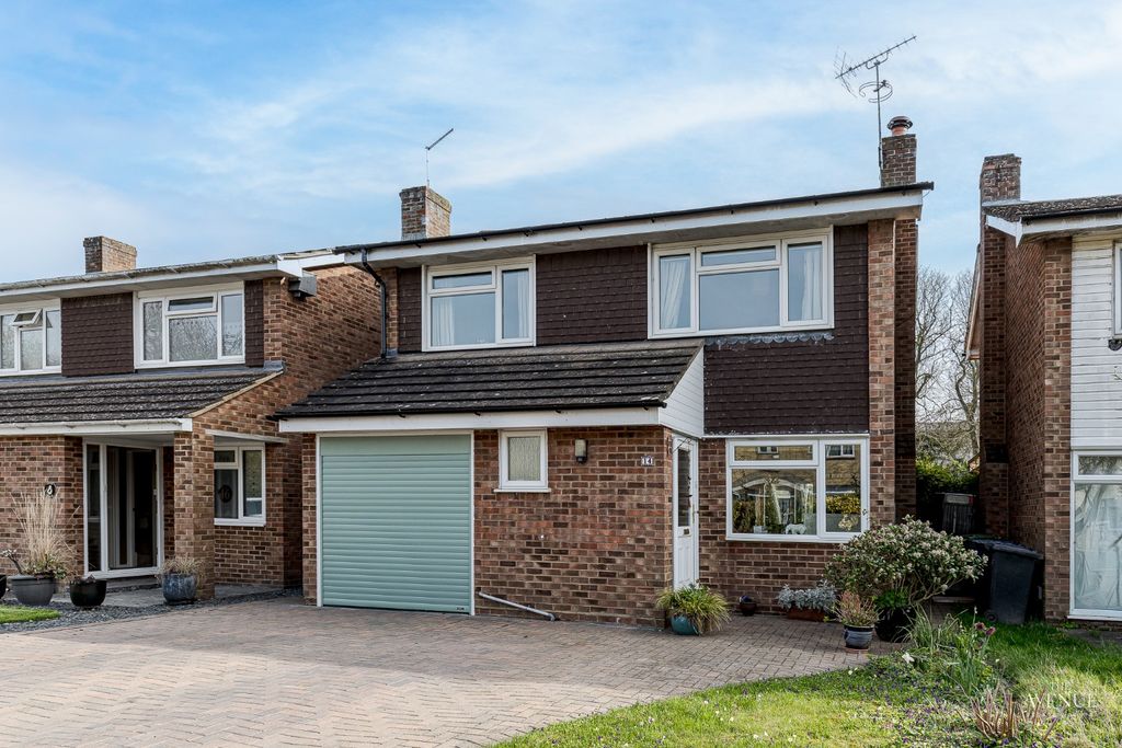 Property photo 1 of 25 4695092