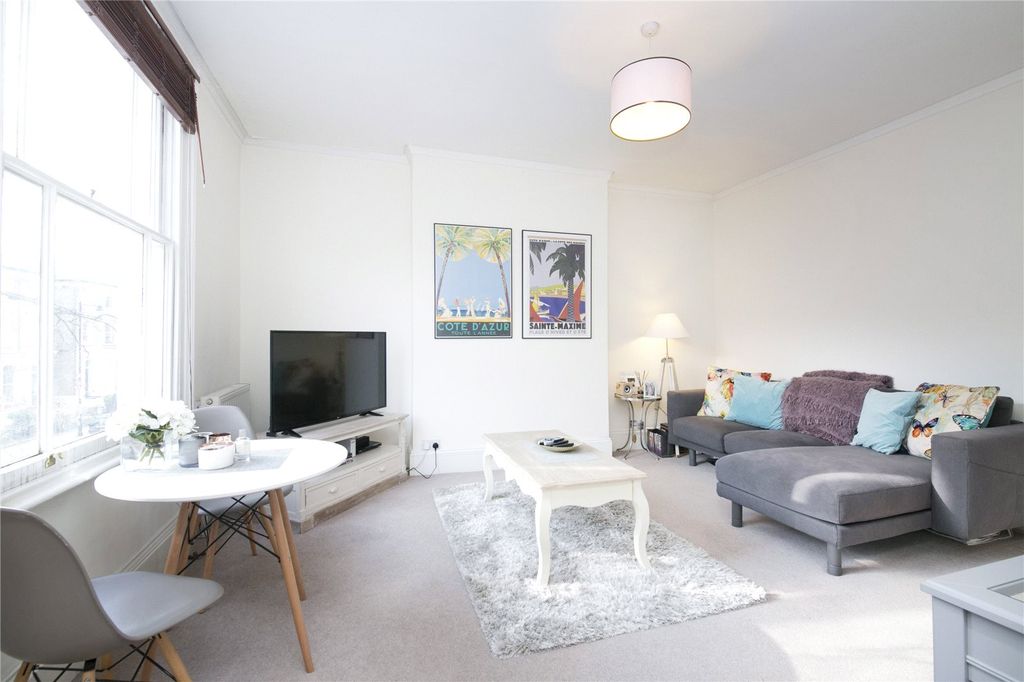 Property photo 1 of 5 Open Plan Living