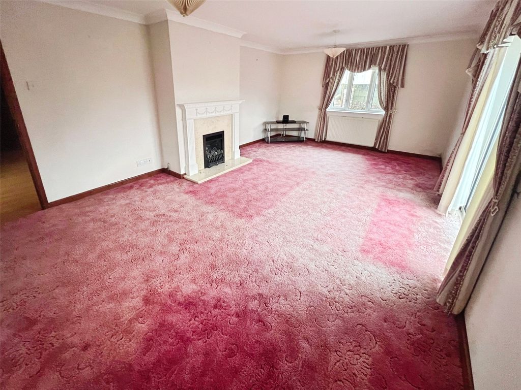 Property photo 2 of 16 Picture No. 03