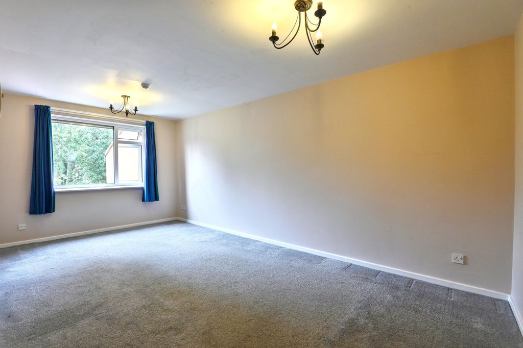 Property photo 2 of 10 Image 1