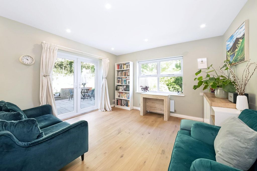 Property photo 2 of 10 Img_6006-1500x1000.Jpg