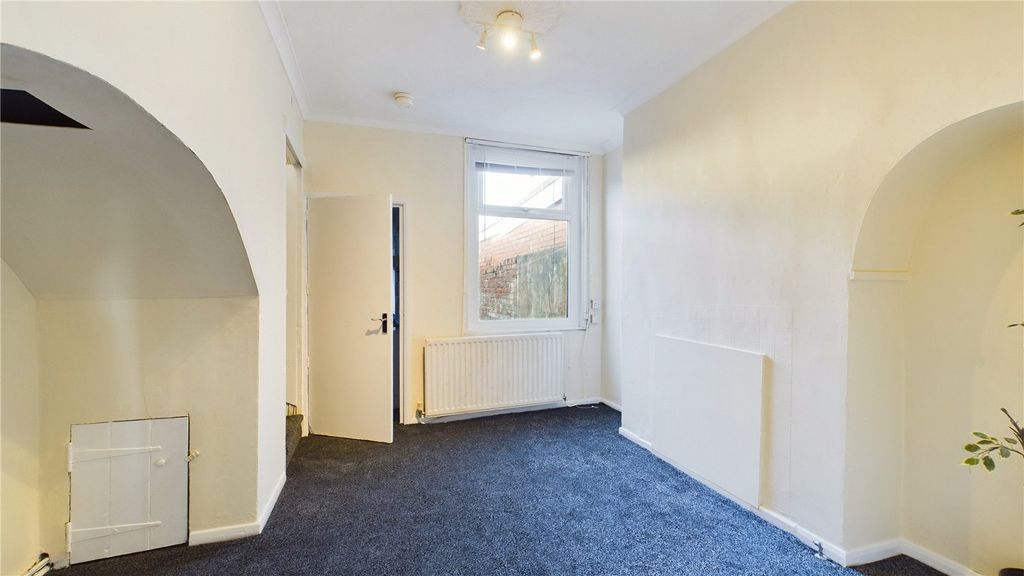 Property photo 2 of 7 Picture No. 04
