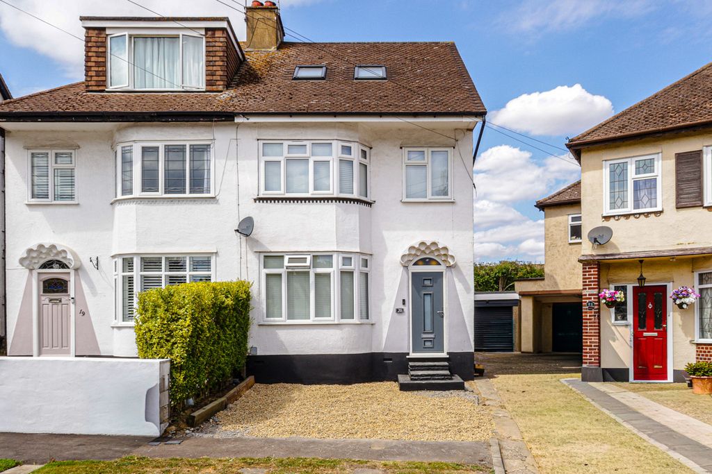Property photo 1 of 35