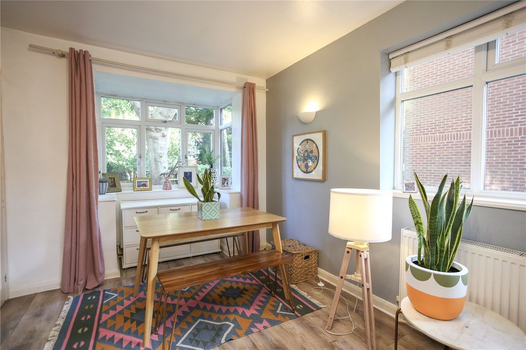 Property photo 3 of 19 Picture No. 11