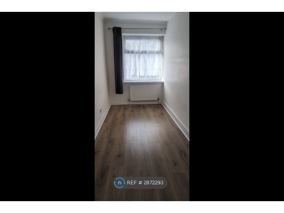 Property photo 2 of 12 Bedroom_1
