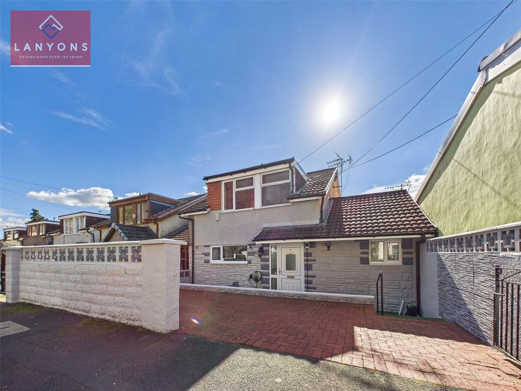 Property photo 1 of 29 Picture No. 32