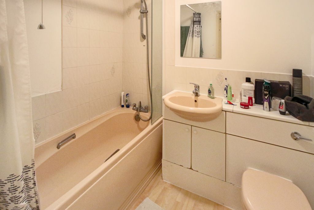 Property photo 3 of 7
