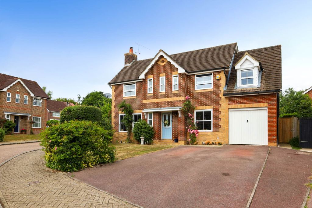 Property photo 1 of 27