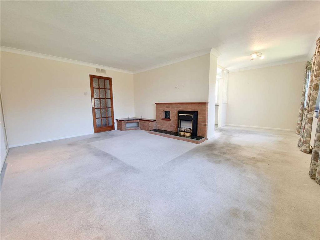 Property photo 2 of 9 Lounge Diner: