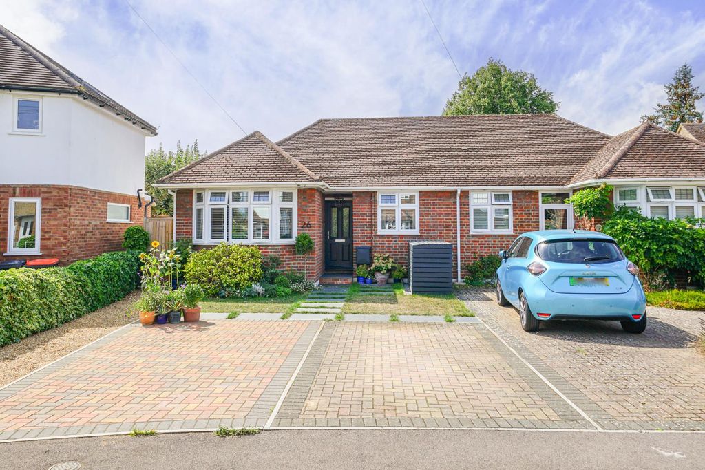 Property photo 1 of 27