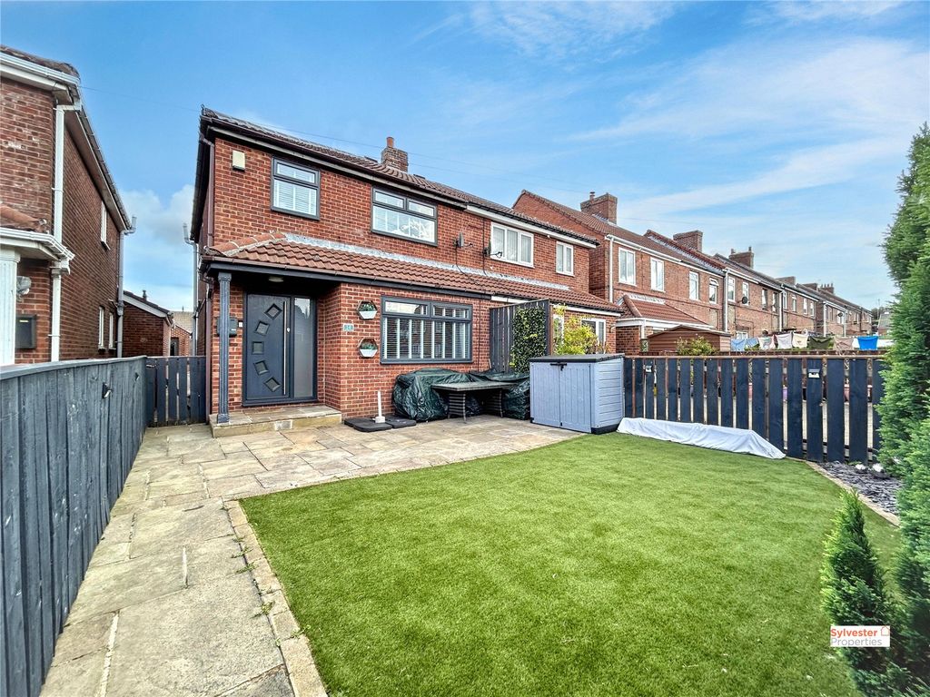 Property photo 1 of 19 Picture No. 21