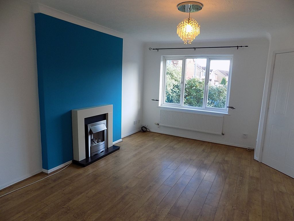 Property photo 2 of 12 Lounge