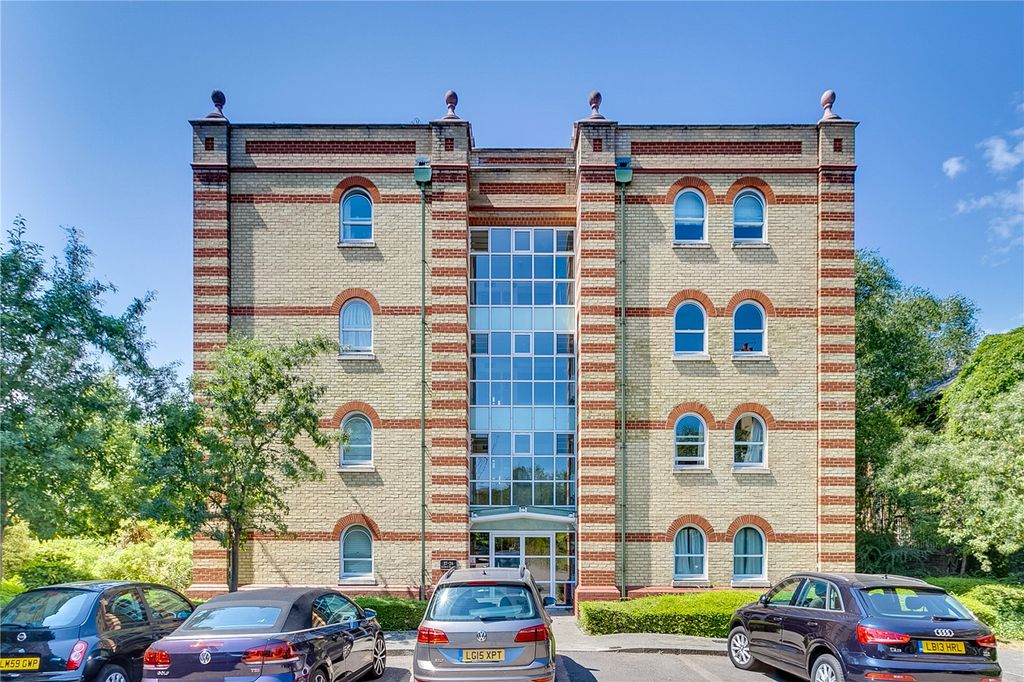 Property photo 1 of 13