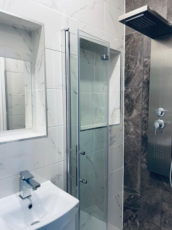 Property photo 2 of 5 Gallery