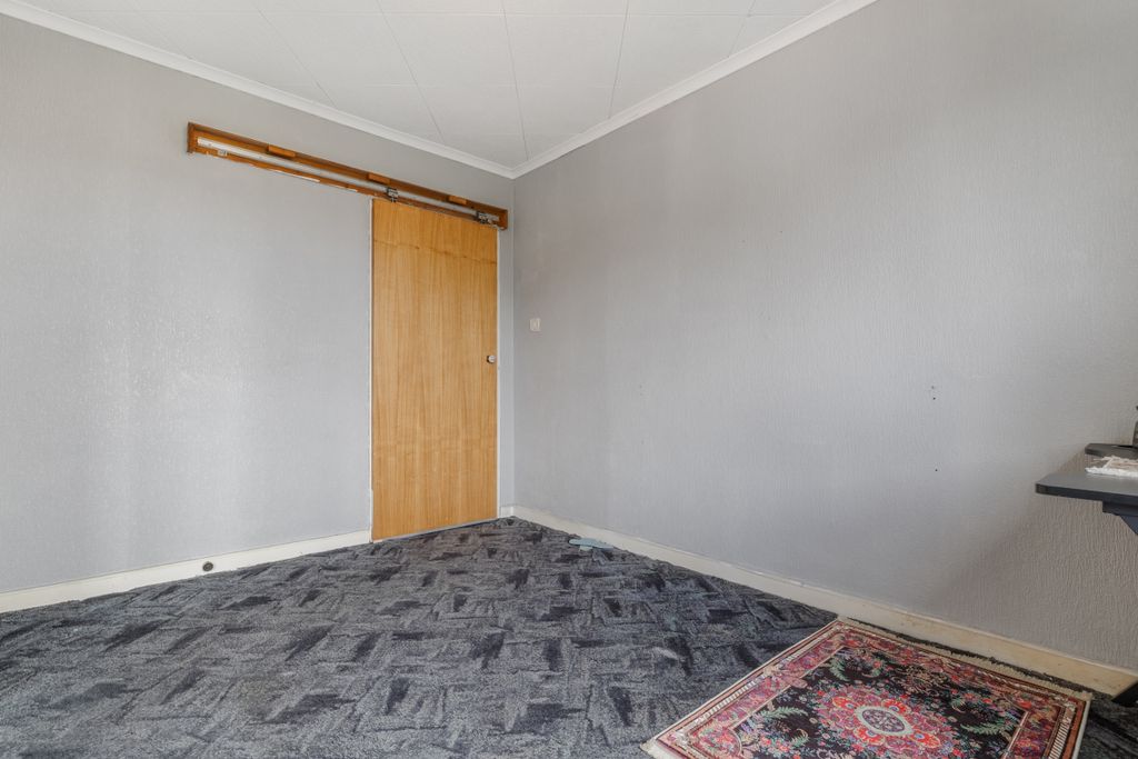 Additional image 9 of 2 bed flat for saleAlbert Avenue, Grangemouth FK3