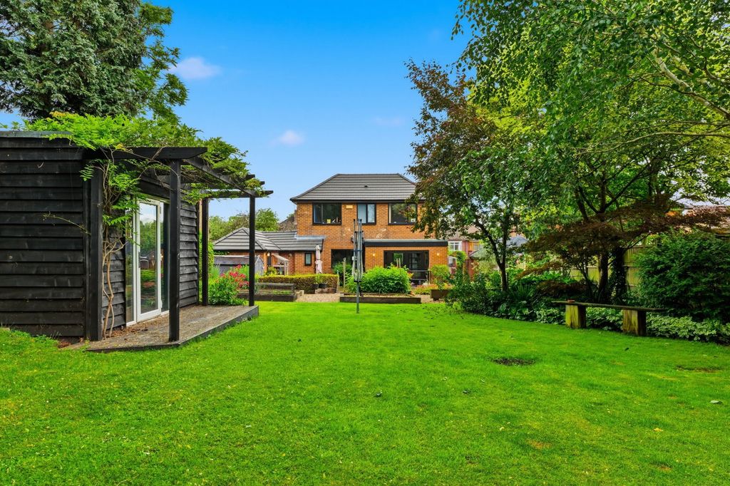 Property photo 2 of 53