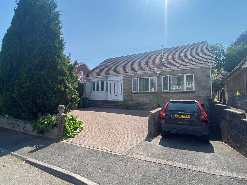Property photo 1 of 48