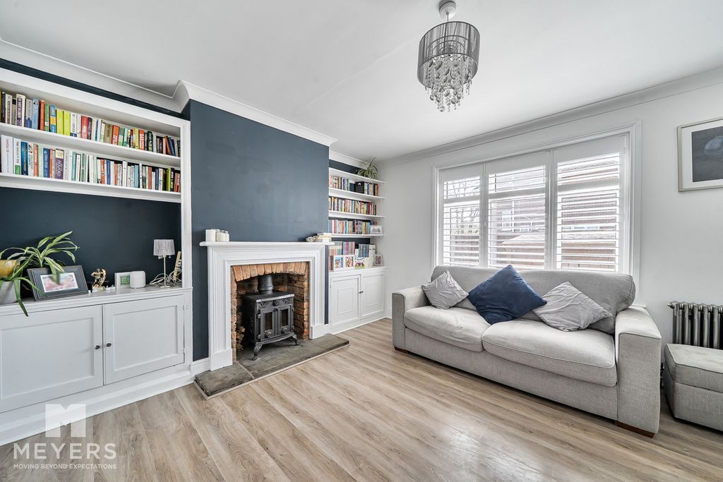 Property photo 3 of 21