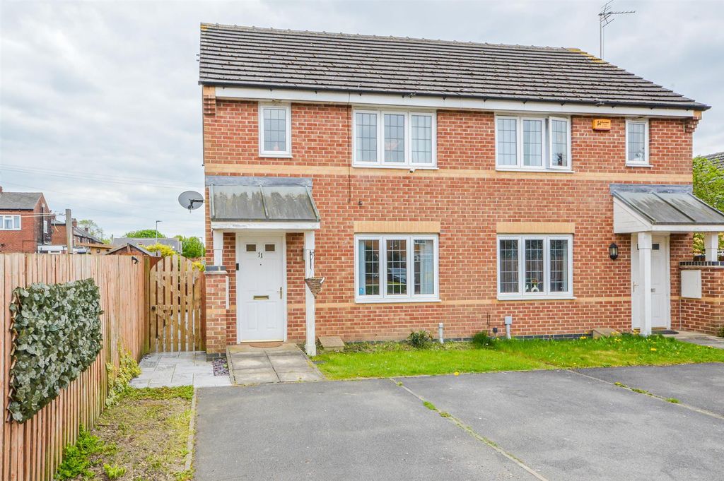 Property photo 2 of 10