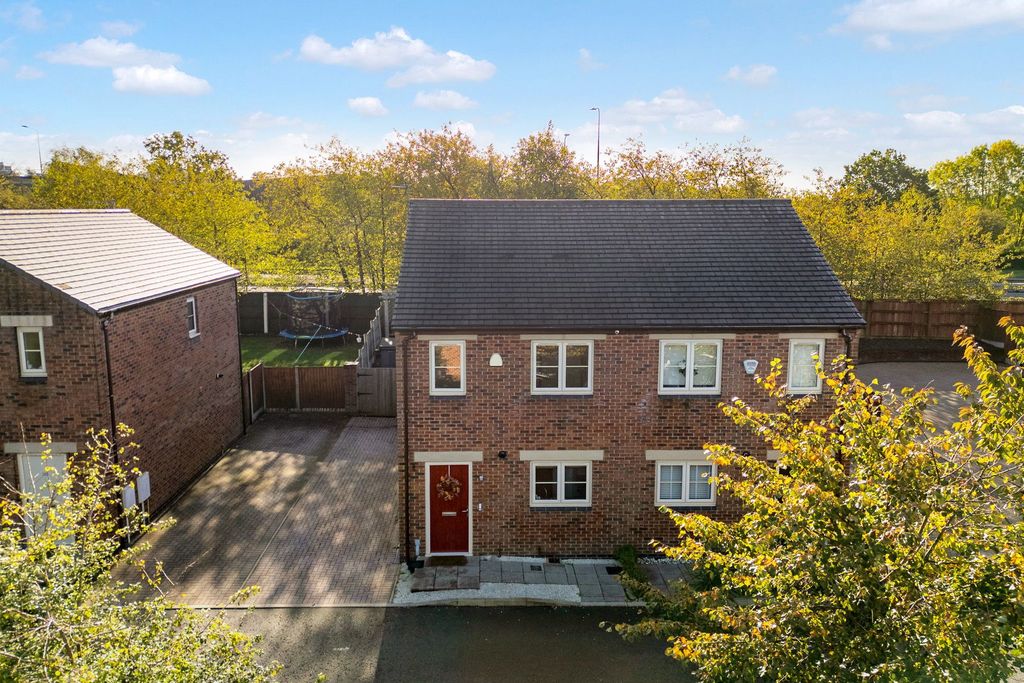 Property photo 1 of 49