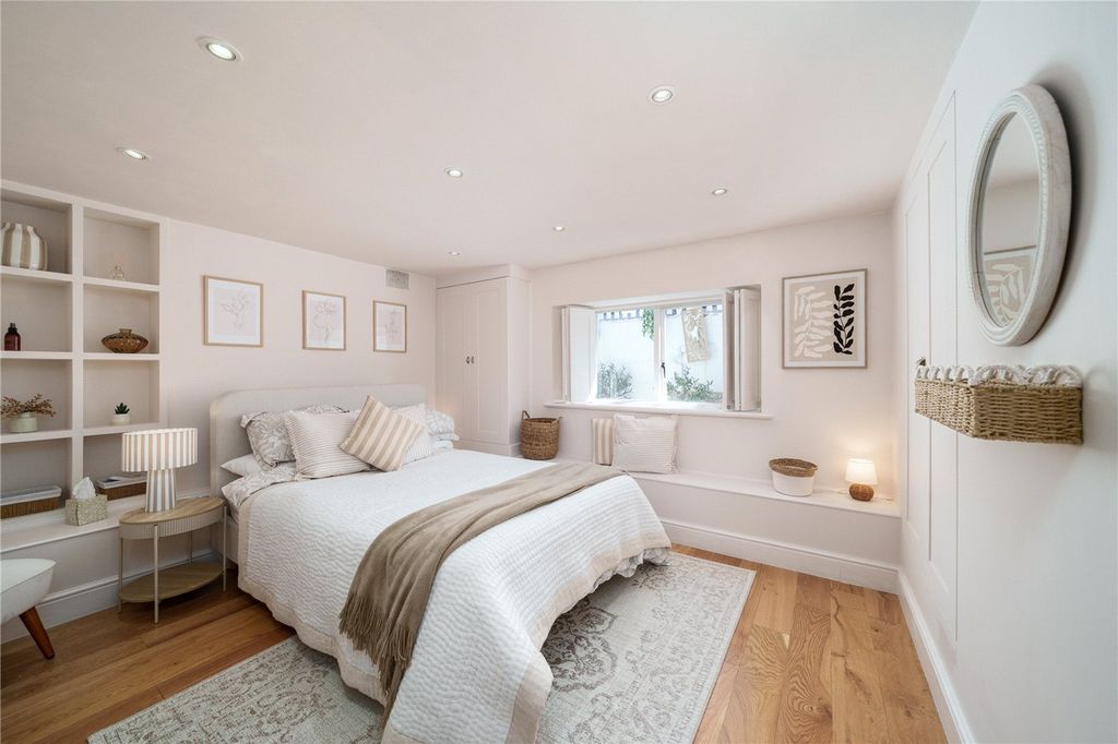 Property photo 2 of 10 Picture No. 06