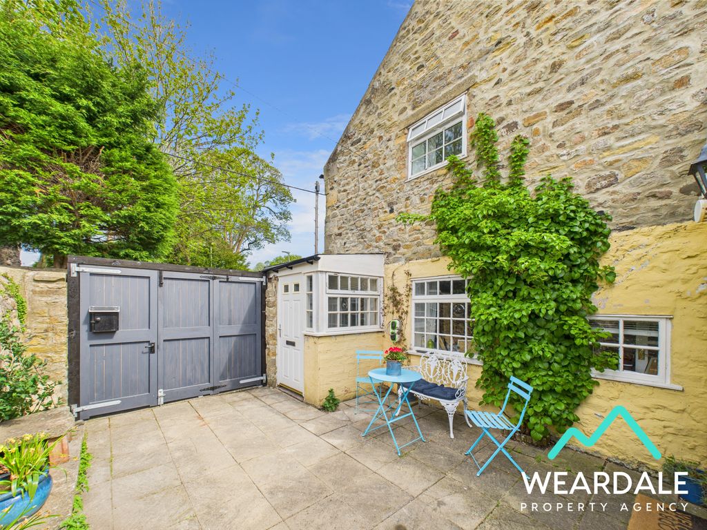 Property photo 1 of 21