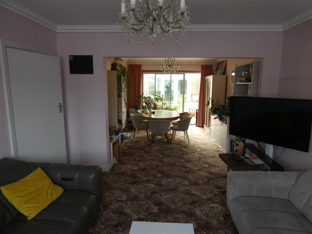 Property photo 2 of 15 P1050687.Jpg