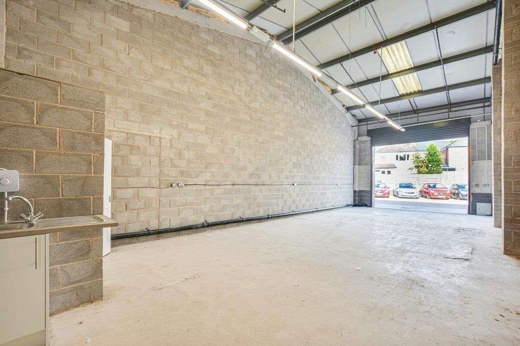 Property photo 2 of 21 Internal