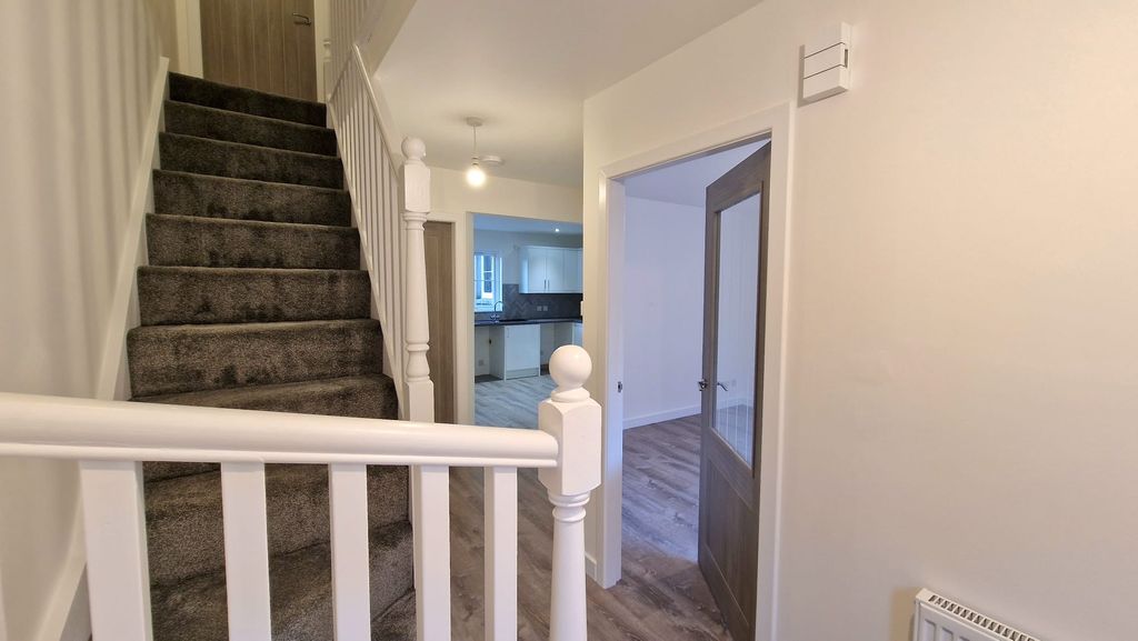 Property photo 3 of 13 Photo 3