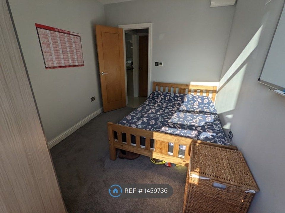 Property photo 2 of 8