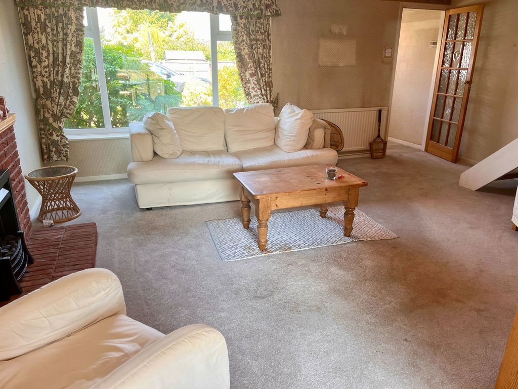 Property photo 3 of 19